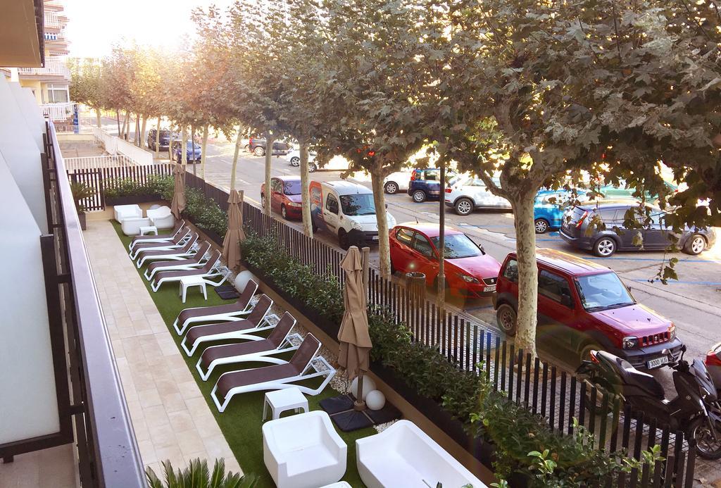 Apartamentos Cambrils Playa Spa Екстериор снимка